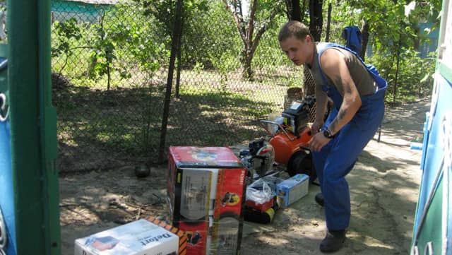 Alexander from Moldova: Assistance with renovating a welding workshop